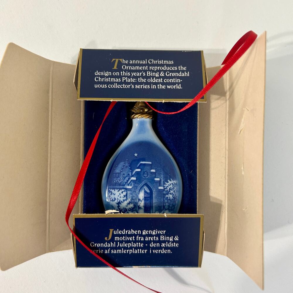 Bing & Grondahl B&G Porcelain 1986 Christmas Ornament Denmark w/ Box Vintage